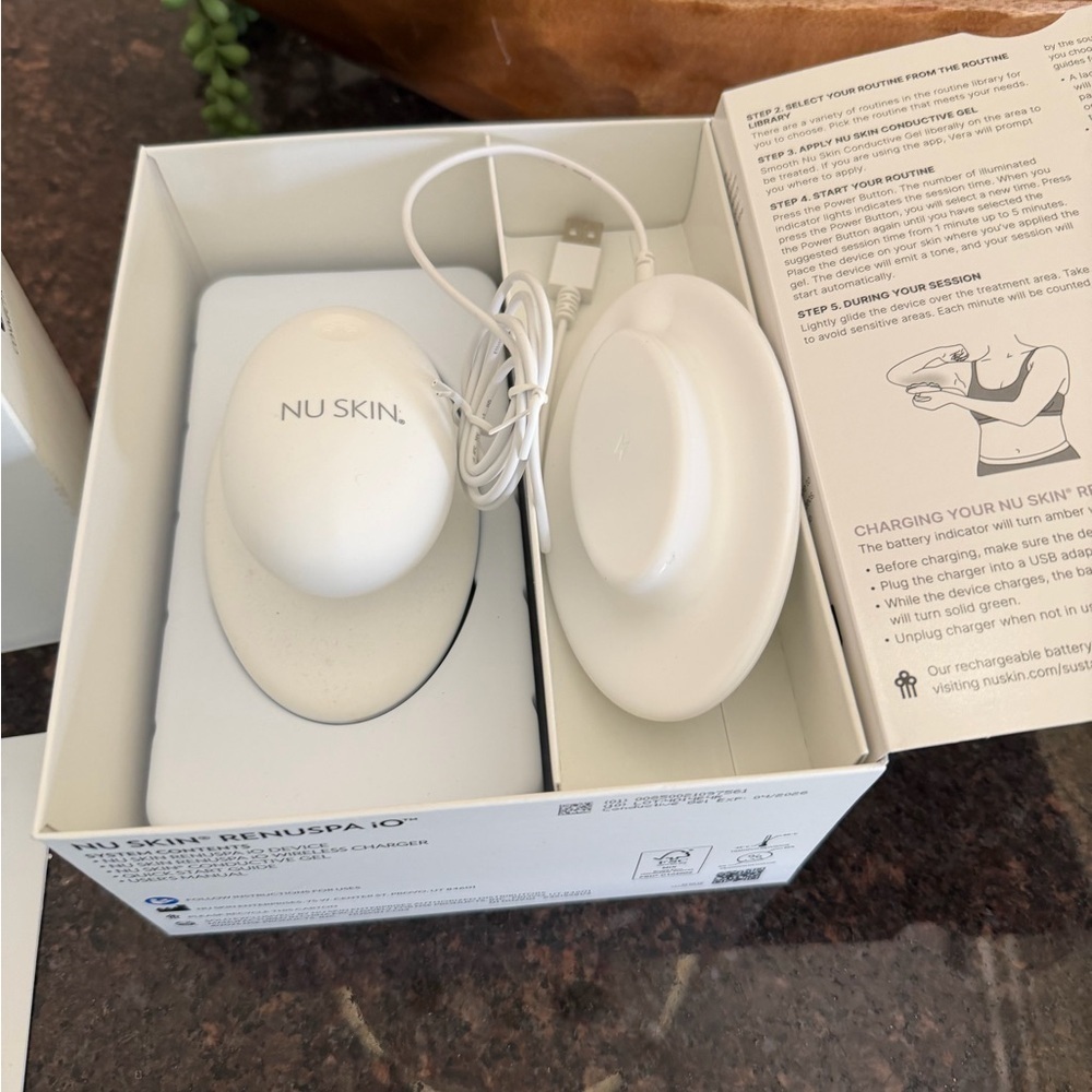 NuSkin Renu Spa in box